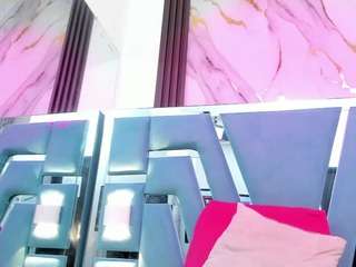 miilaklum live webcam show