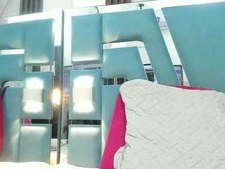 miilaklum live cam preview