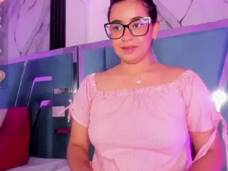 miilaklum's Live Sex Cam Show