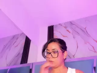 miilaklum's Live Sex Cam Show