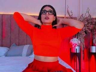  carolinemoreno chat room
