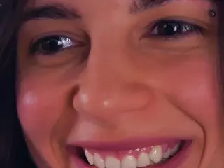 Delly's Live Sex Cam Show