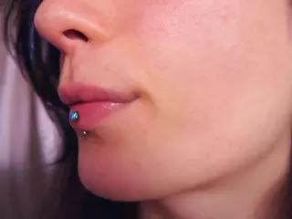 Delly's Live Sex Cam Show