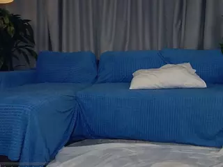 Miranda's Live Sex Cam Show