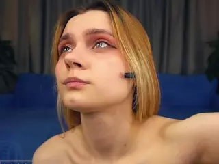 Miranda's Live Sex Cam Show