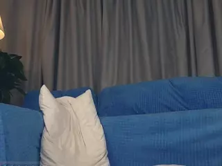 Miranda's Live Sex Cam Show