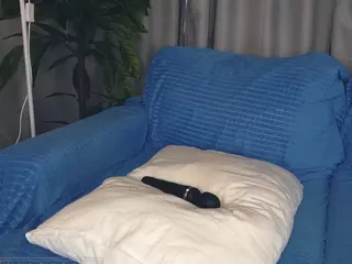 Miranda's Live Sex Cam Show