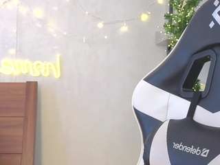 elvinabrowning's CamSoda show and profile