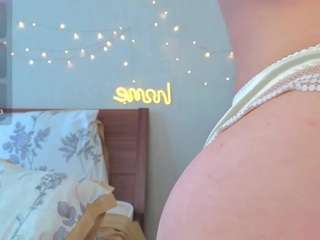 le modèle elvinabrowning est en webcam porno dans un show sur le site camsoda, il possède les tags suivants: ass,tall,sexydance,skinny,smoking,solo,solo show,striptease,tattoos,athletic,tease,teen (18+),tongue,twerk,wet,young adult,sexy,role play,public,privateshow