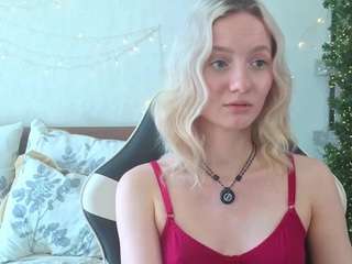 elvinabrowning Live Webcam on CamSoda