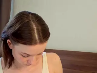 ElvinaBrowning's Live Sex Cam Show