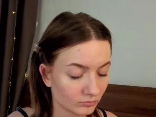 ElvinaBrowning's Live Sex Cam Show