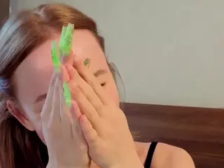 ElvinaBrowning's Live Sex Cam Show