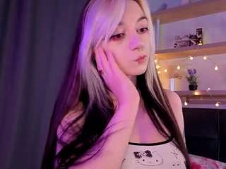 flairatcher's CamSoda show and profile