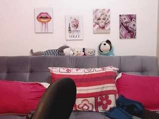 lilyjacksonn live webcam show