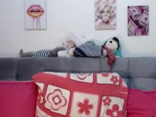 LilyJacksonn live webcam show