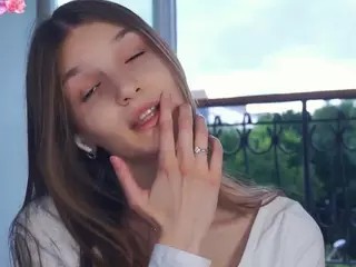 Amelia's Live Sex Cam Show