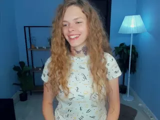 Natalie's Live Sex Cam Show