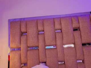 lunapleasure's CamSoda show and profile