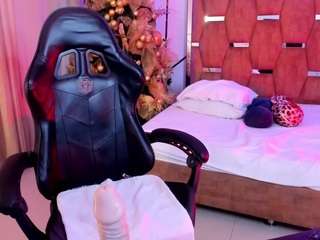 lunapleasure's CamSoda show and profile