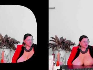 lunapleasure's CamSoda show and profile