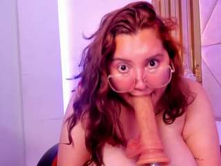 lunapleasure live cam profile