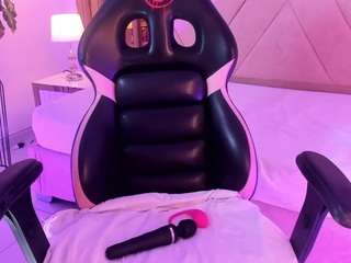 lunapleasure live cam