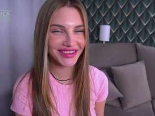 lynnebeldon Live Webcam on CamSoda