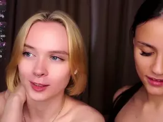 MariamHalloway's Live Sex Cam Show