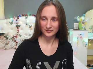 michelleegust's CamSoda show and profile