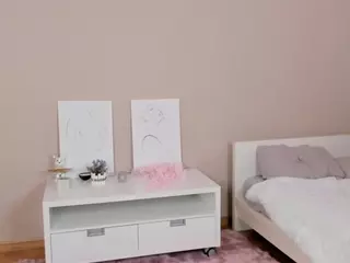 MoiraHeldreth's Live Sex Cam Show