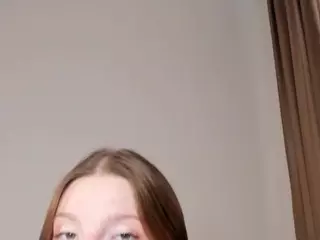 MoiraHeldreth's Live Sex Cam Show