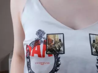 MoiraHeldreth's Live Sex Cam Show