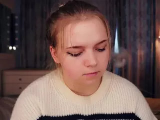 Lora's Live Sex Cam Show