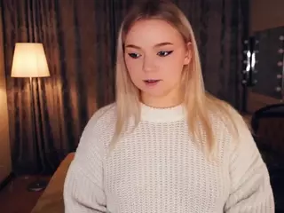 Lora's Live Sex Cam Show