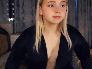 Lora's Live Sex Cam Show