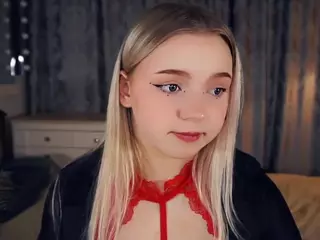 Lora's Live Sex Cam Show