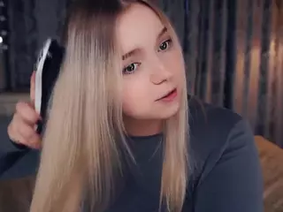 Lora's Live Sex Cam Show