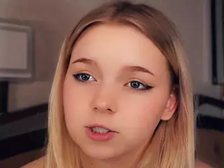 Lora's Live Sex Cam Show