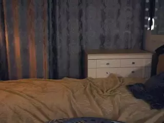 Lora's Live Sex Cam Show