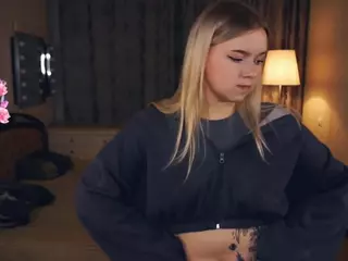 Lora's Live Sex Cam Show