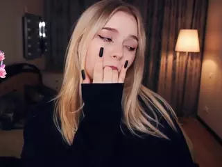 Lora's Live Sex Cam Show