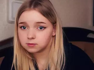Lora's Live Sex Cam Show