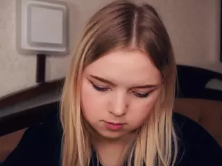 Lora's Live Sex Cam Show