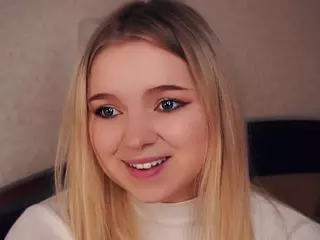 Lora's Live Sex Cam Show