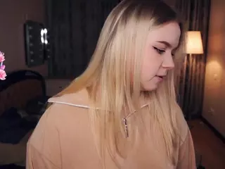 Lora's Live Sex Cam Show