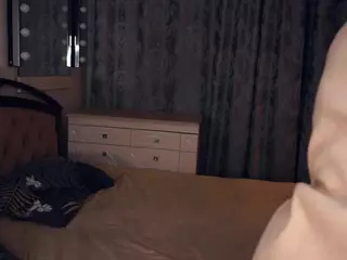 Lora's Live Sex Cam Show