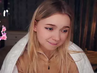 Lora's Live Sex Cam Show