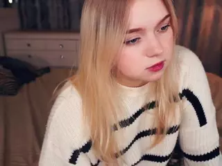 Lora's Live Sex Cam Show