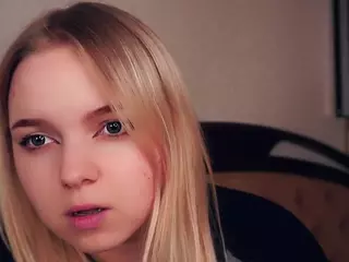 Lora's Live Sex Cam Show